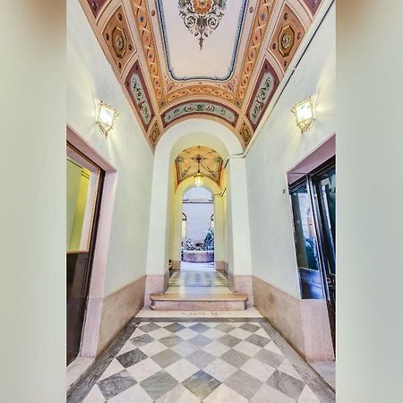 Spanish Steps Luxury Apartment Рим Екстериор снимка
